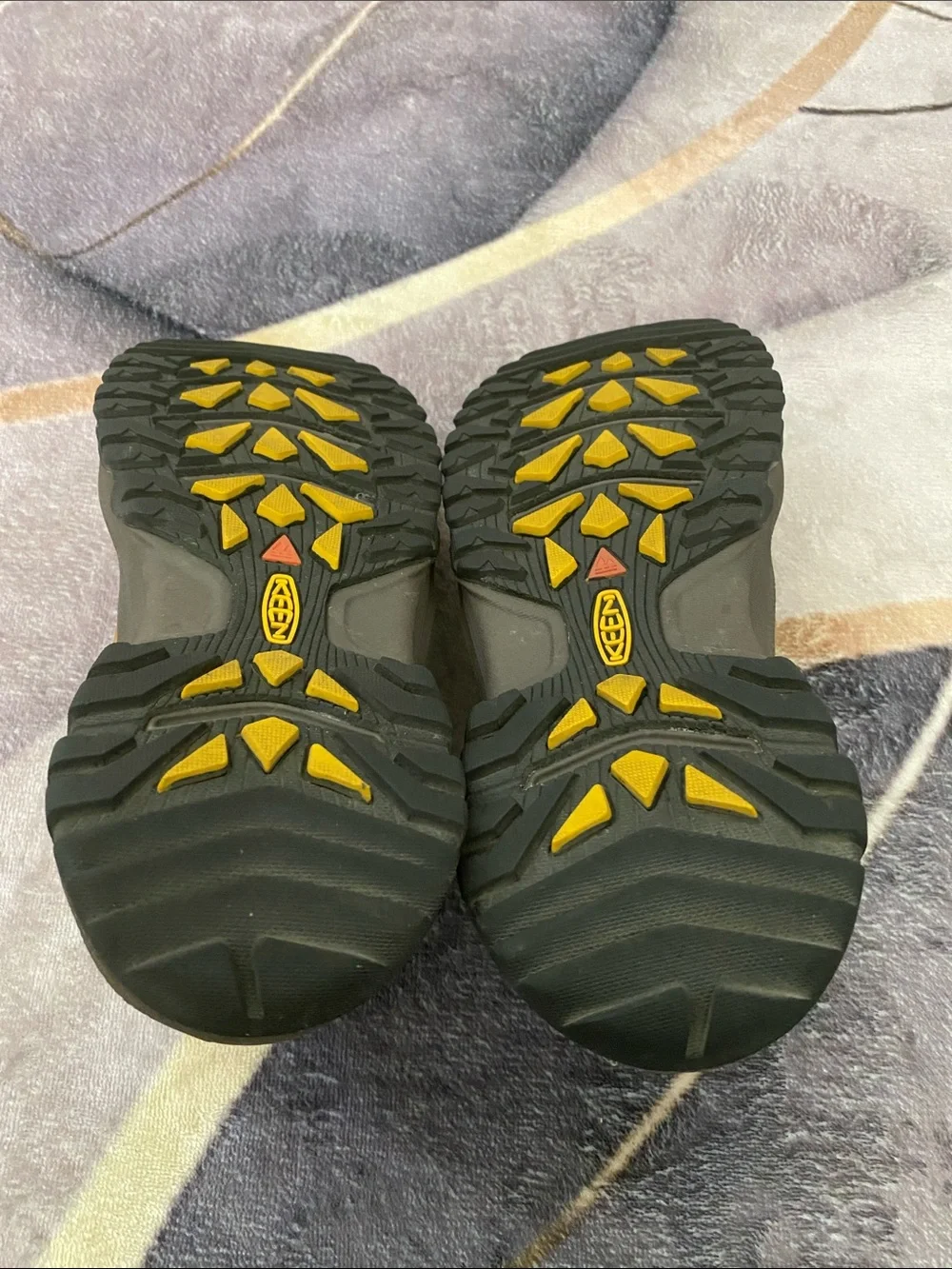 Keen Targhee lll waterproof brown sandals men’s size 9